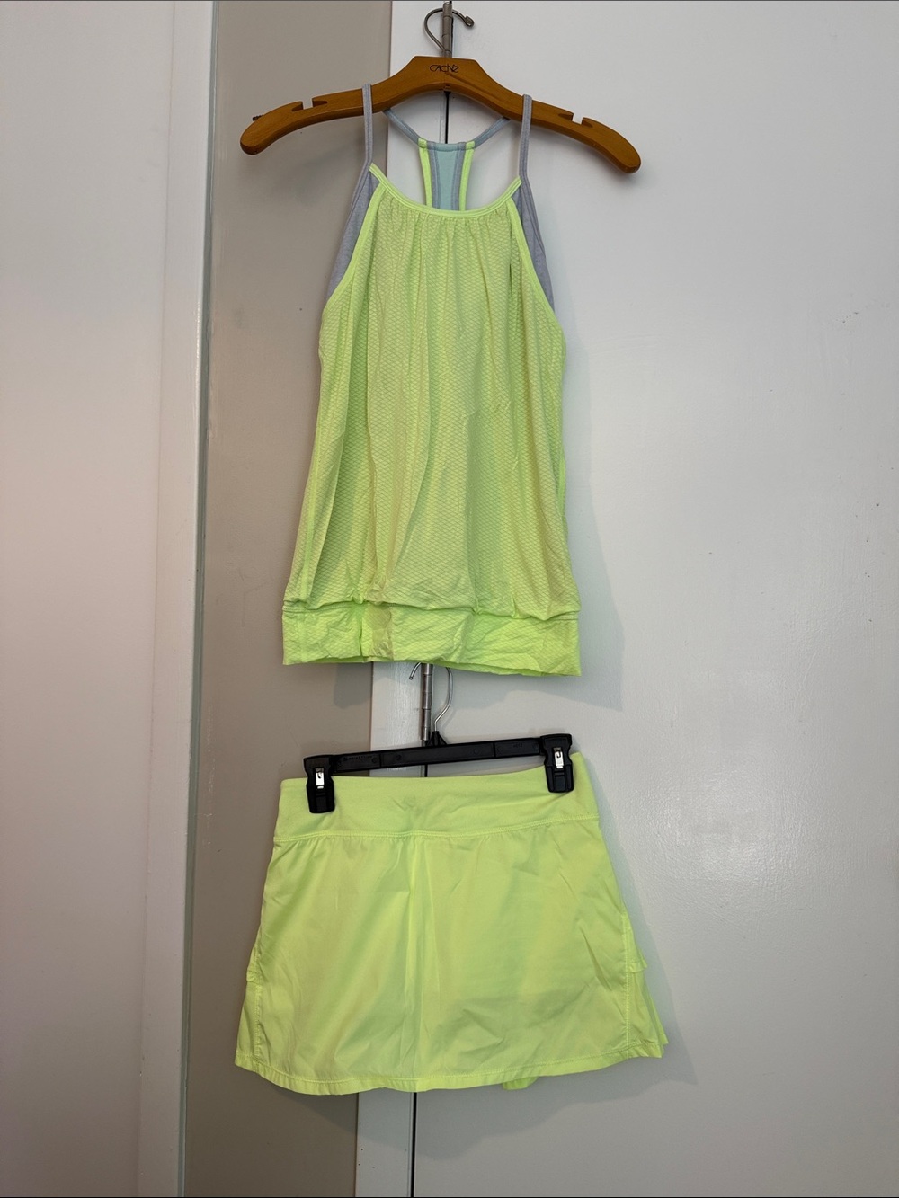 Ivivva Neon Yellow & Gray Girls Active Tank and Skort Set